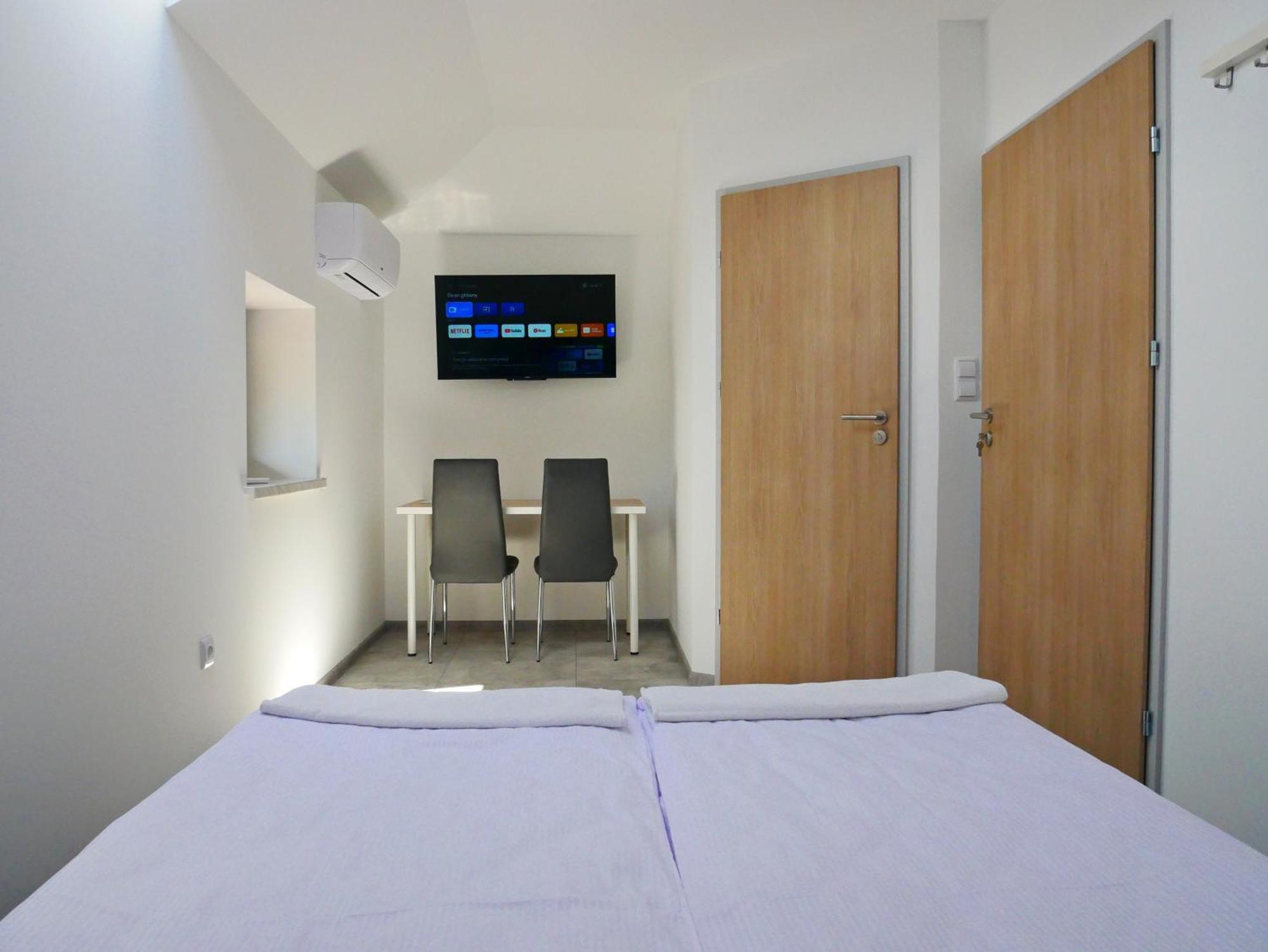 Alda Apartment Pyrzowice Exterior photo